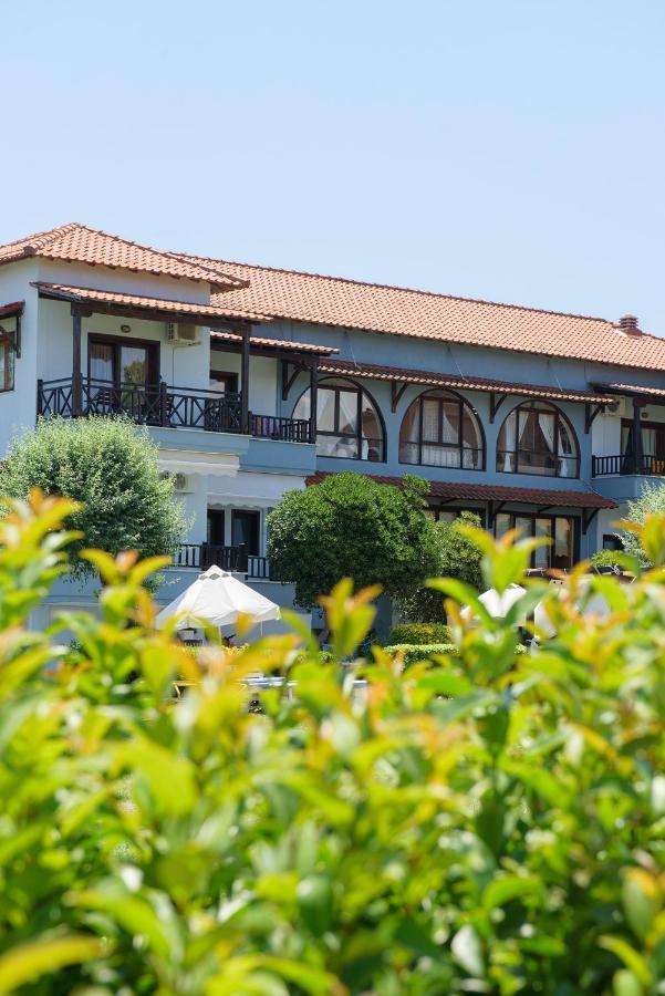 Hotel Papanikolaou อิเอริสโซส ภายนอก รูปภาพ